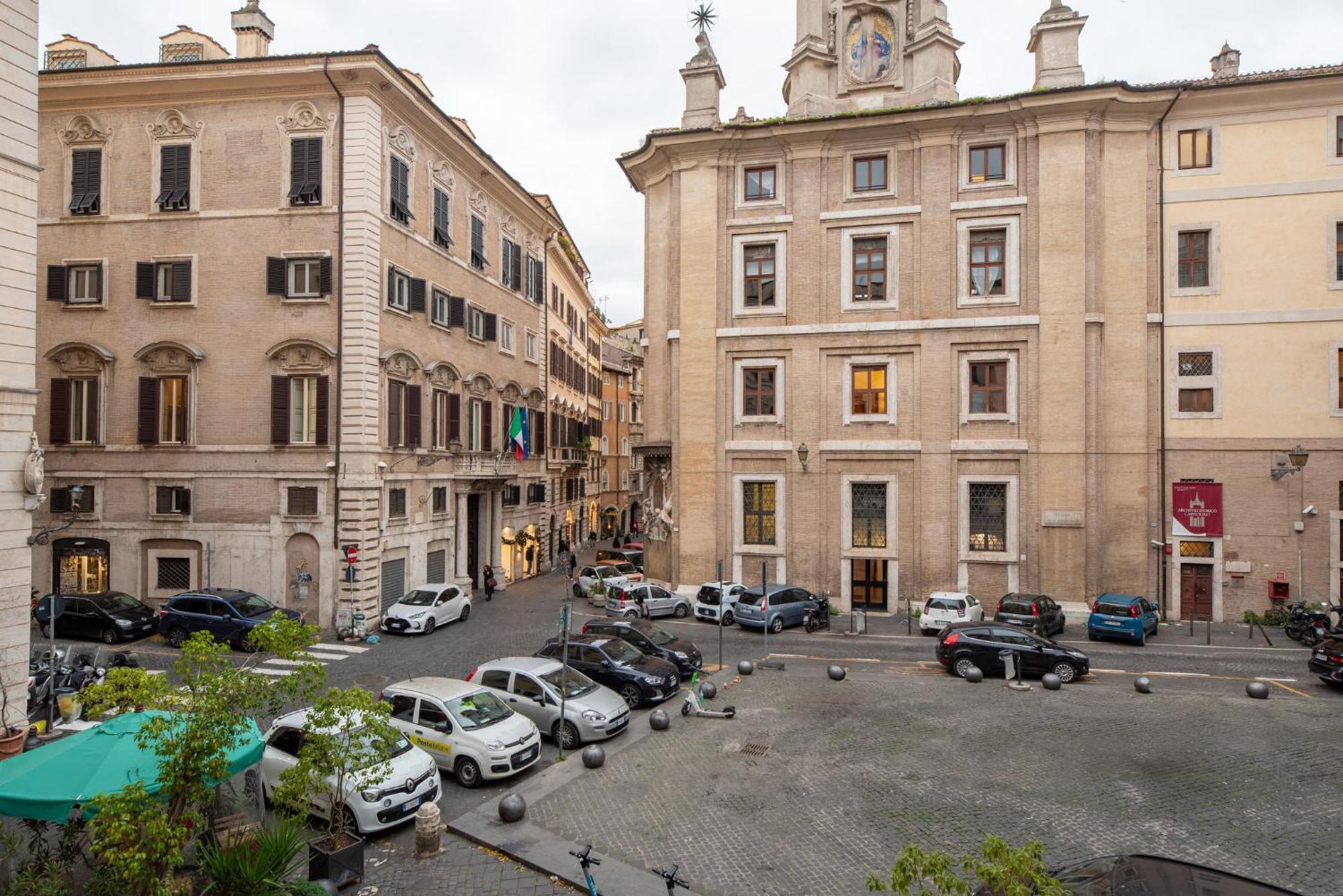 The Best In Rome Orologio Extérieur photo