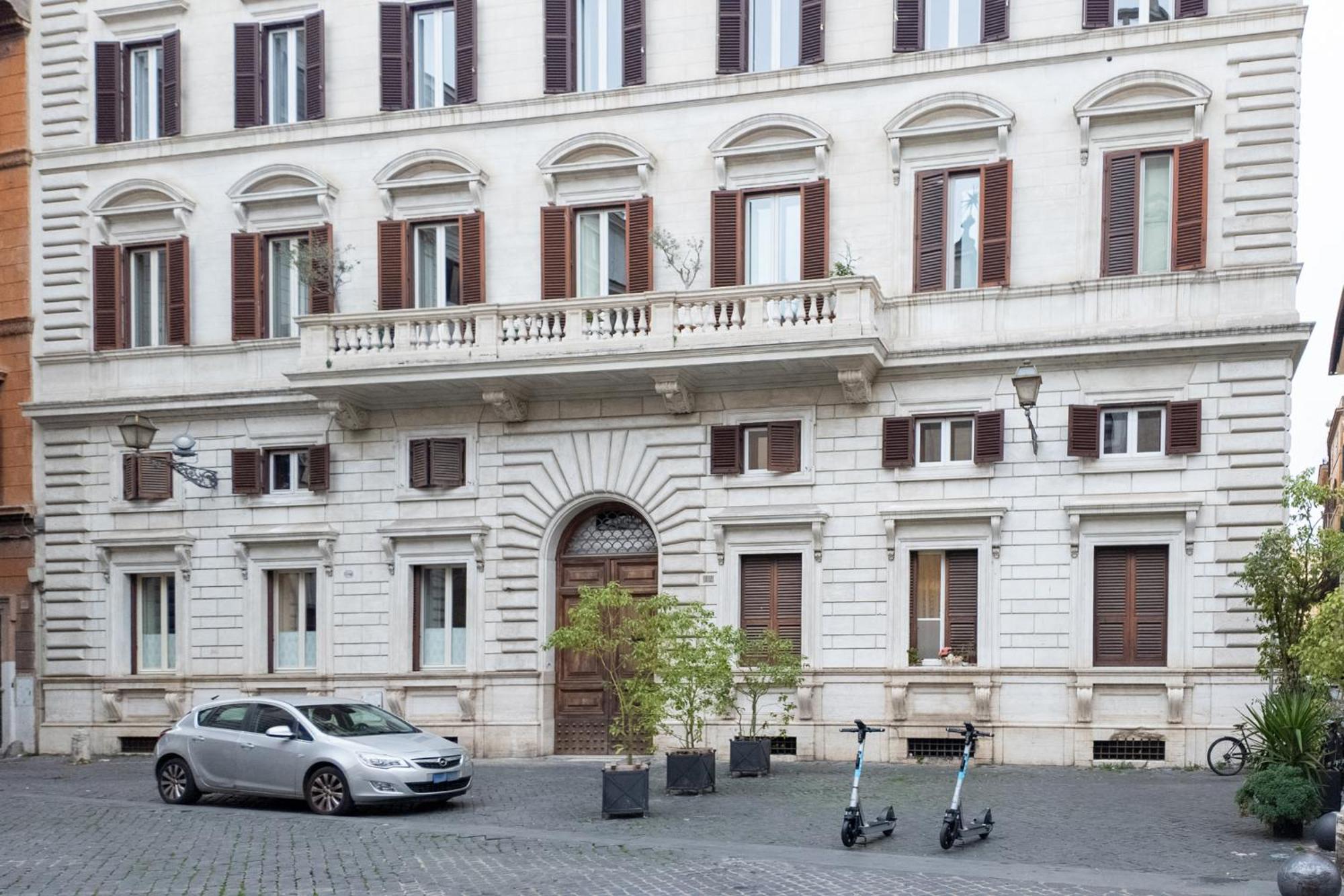 The Best In Rome Orologio Extérieur photo